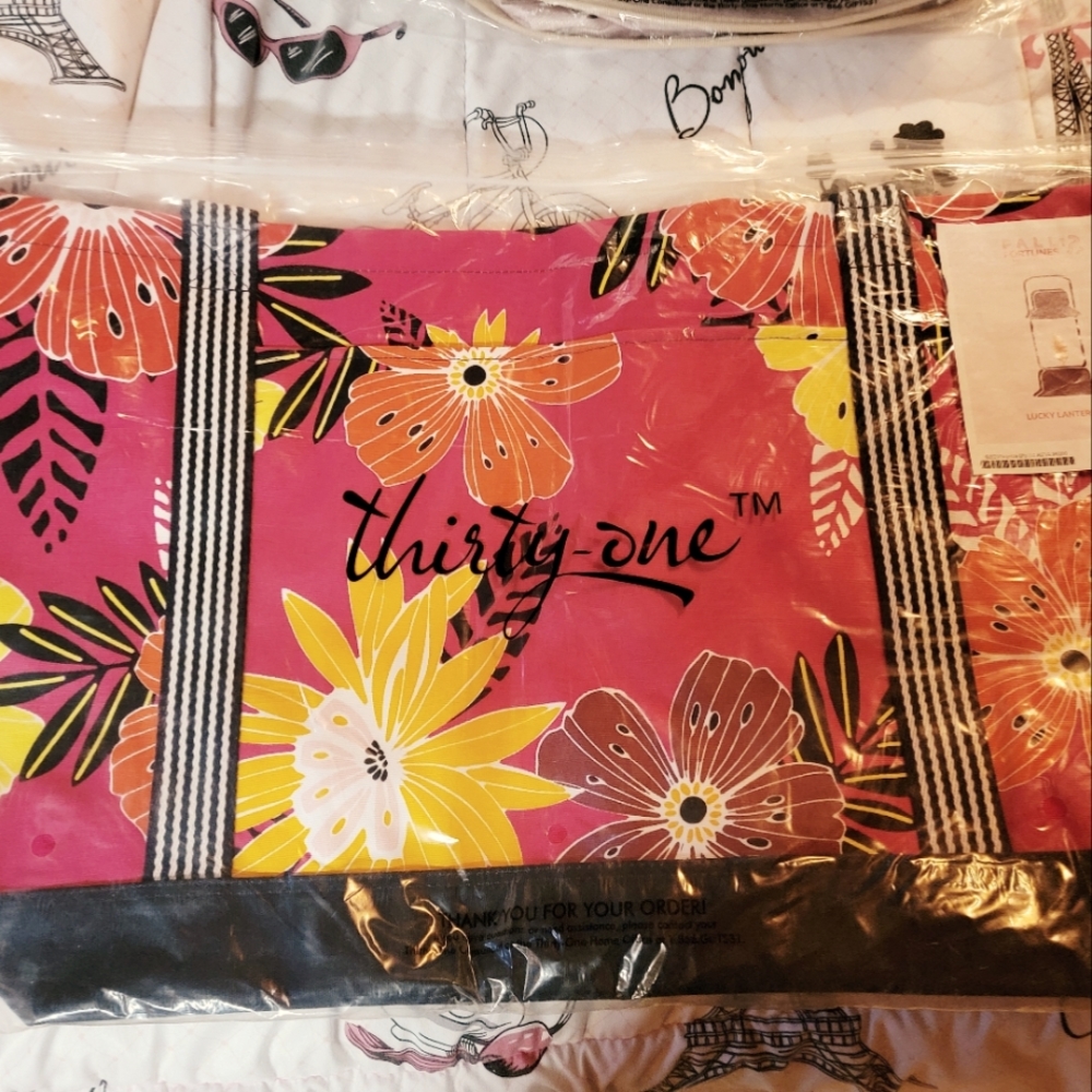 Tote bag